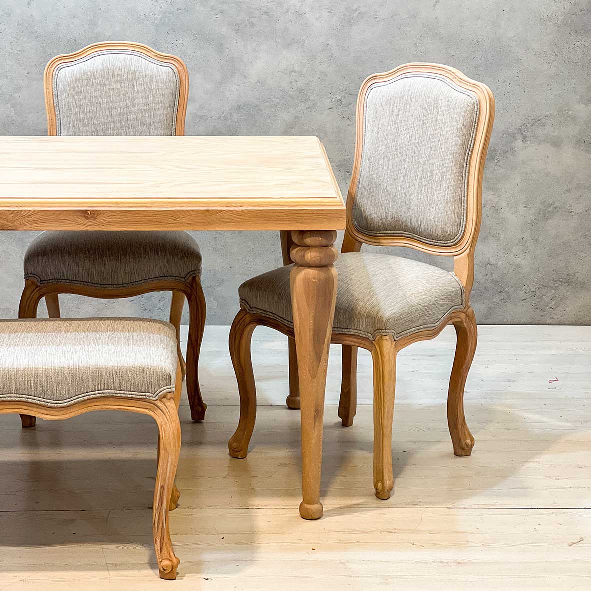 میز ناهارخوری مدل فرانسوی