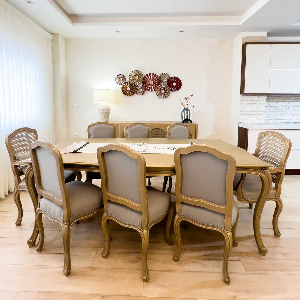 میز ناهارخوری مدل فرانسوی