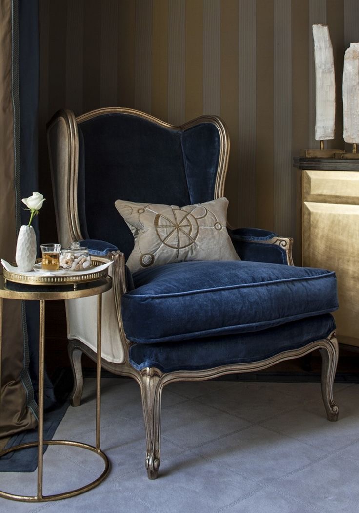 مبل تک نفره کویین