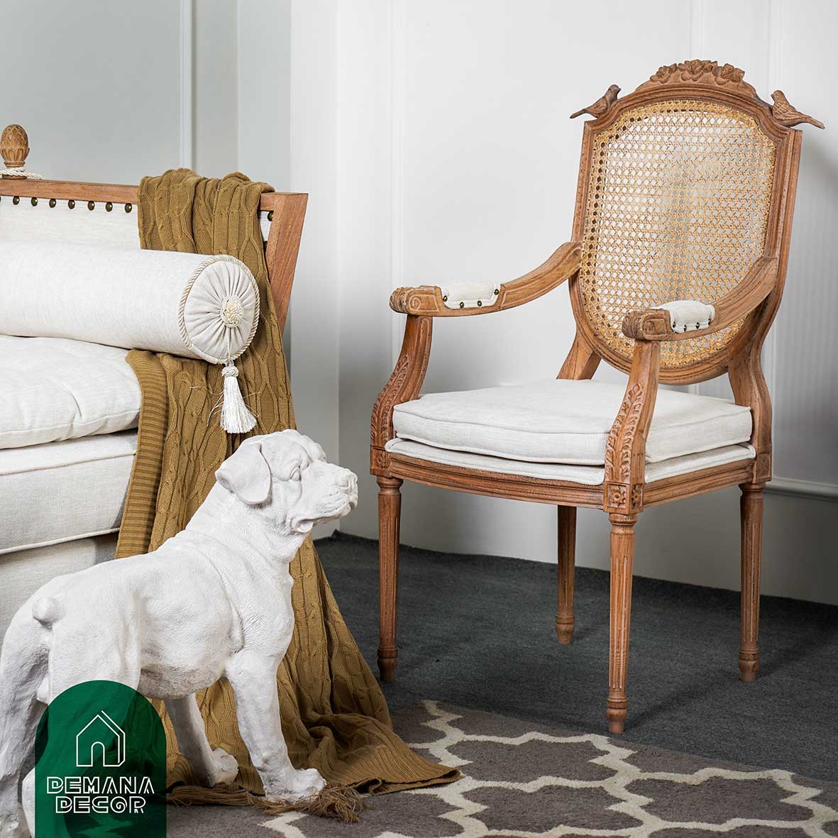 صندلی میزبان مدل گنجشکی