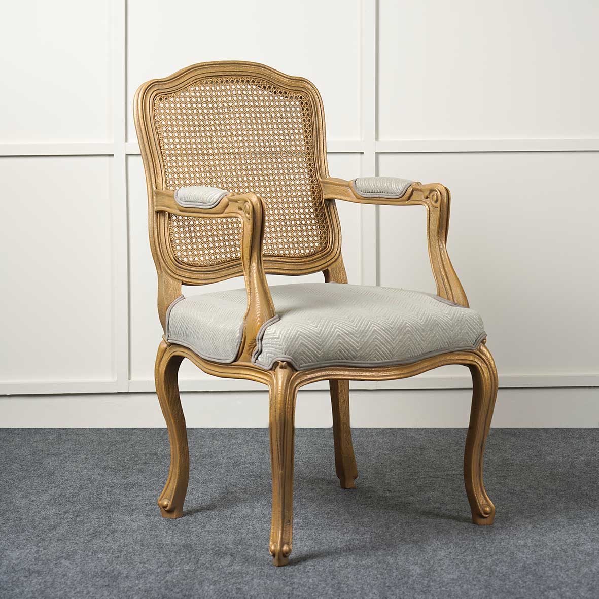 صندلی میزبان مدل فرانسوی