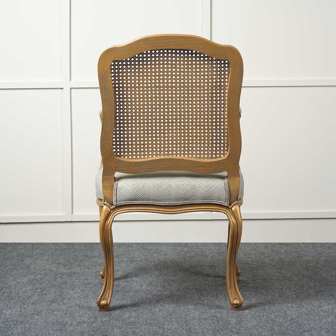 صندلی میزبان مدل فرانسوی